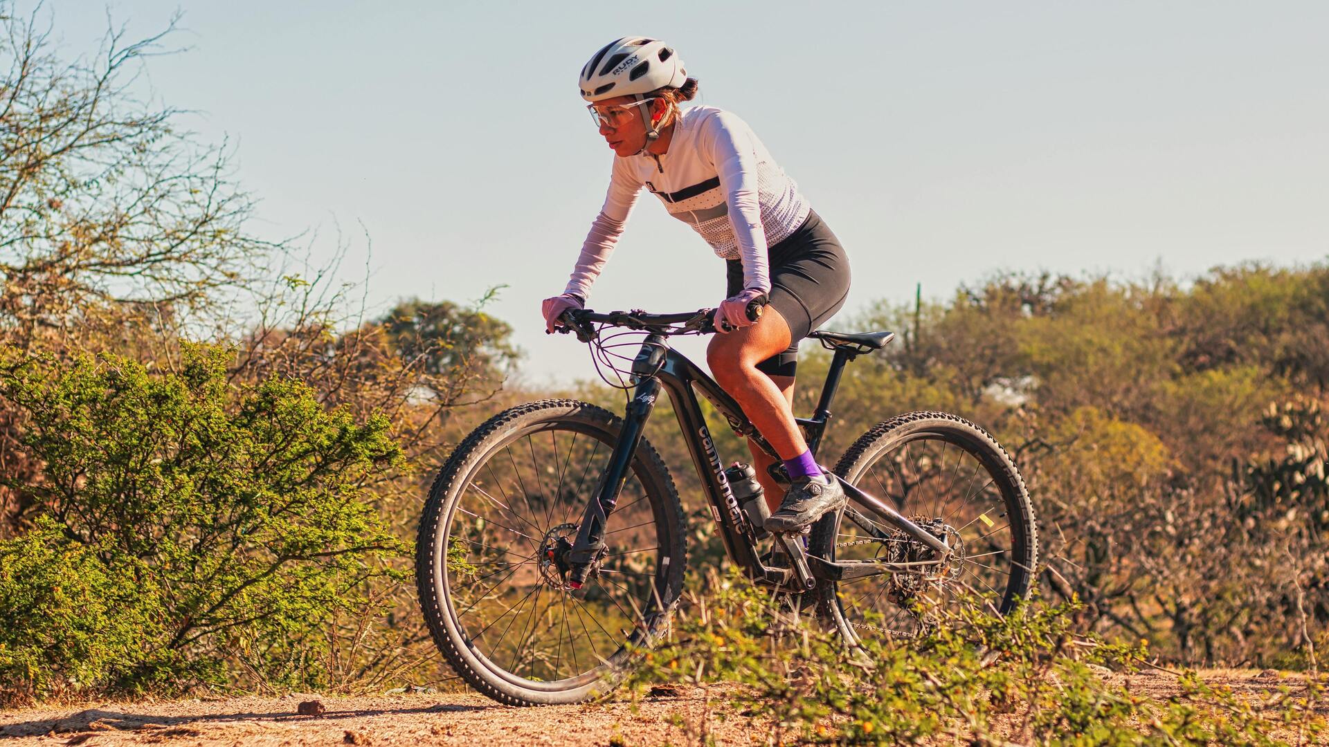 Enduro Mountainbike Frau