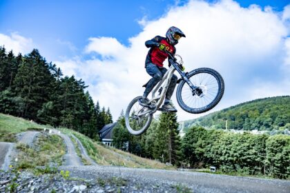 Offroad-Radsportdisziplinen auf einem Mountainbike
