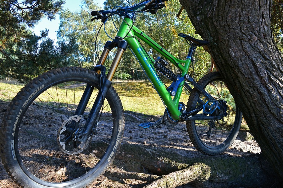 Mountainbike von der Fahrradmarke Cube