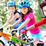 Schutzausrüstung für Fahrradfahrer – von Airbags, High Tec bis Kinderhelm