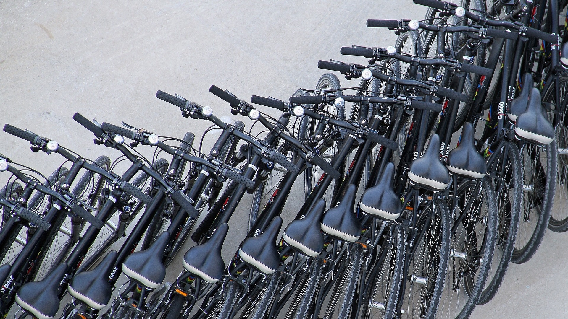 Typische Zeitfahrräder